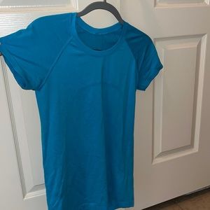 Lululemon shirt